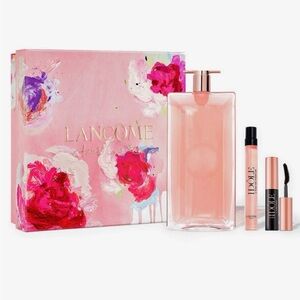 Idôle Fragrance & Mascara 3 piece Set. New in gift box 🎁